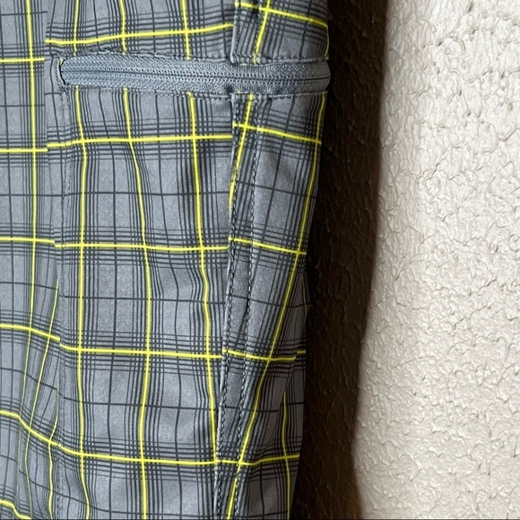 The North Face Gray Lime Green Plaid Shorts Lightweight Stretch Men's Size 40 - Picture 3 of 9